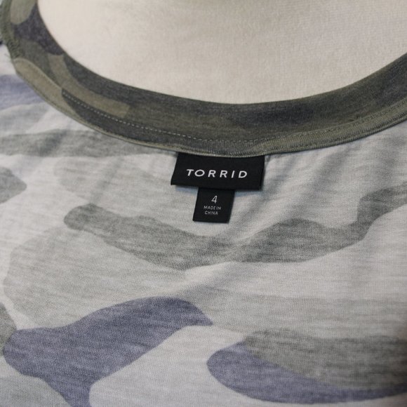 New Torrid Women's Olive Green Camouflage Plus Size Top - Picture 2 of 2